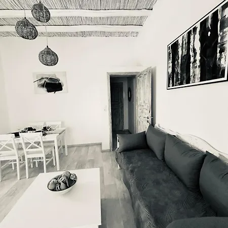 Holiday home Olive House *