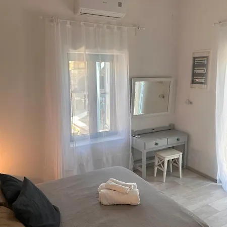 Olive House * Marpissa